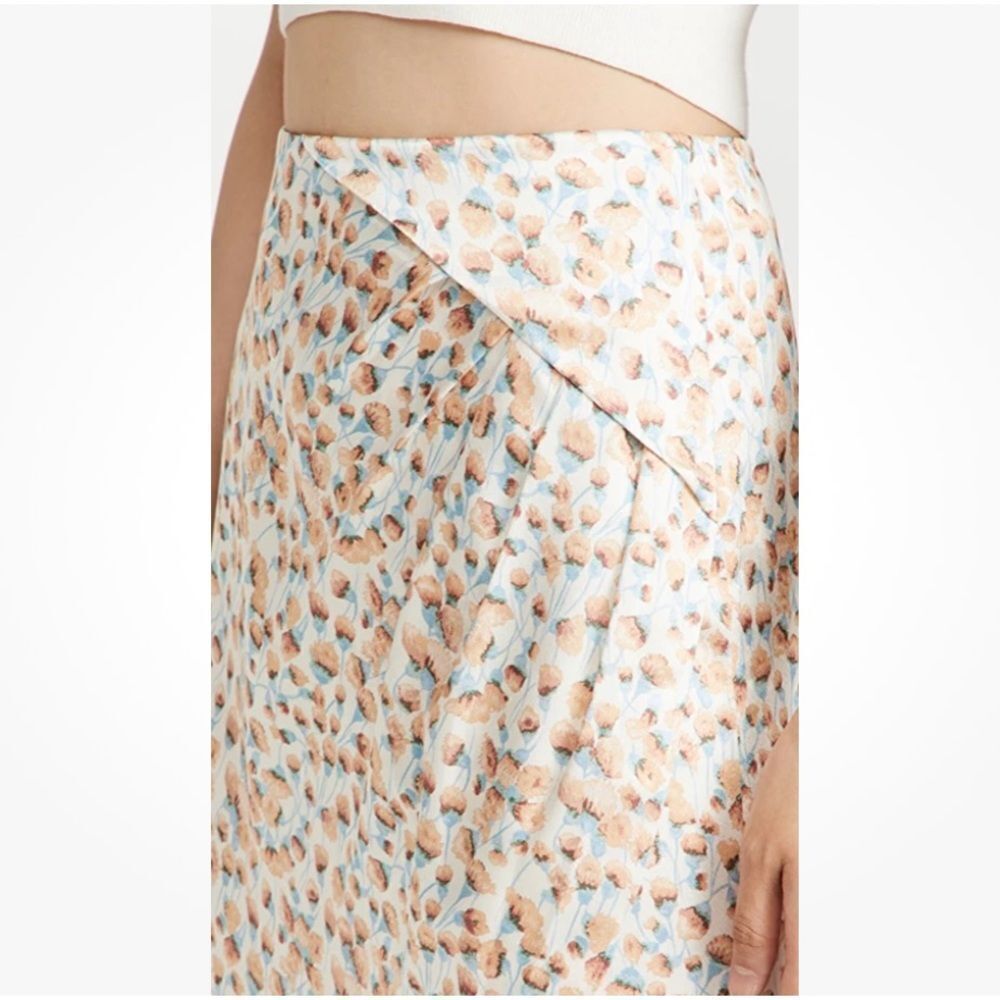 VINCE FLORAL CARNATION ASYMMETRIC CASCADE DRAPE SKIRT FLORAL SATIN SZ 2 RARE - Picture 3 of 16